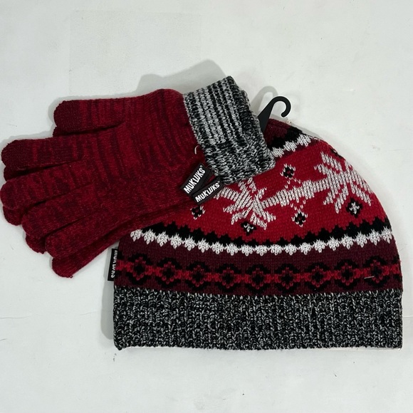 Muk Luks Women’s Snowflake Matching Hat & Gloves Set - Picture 3 of 8